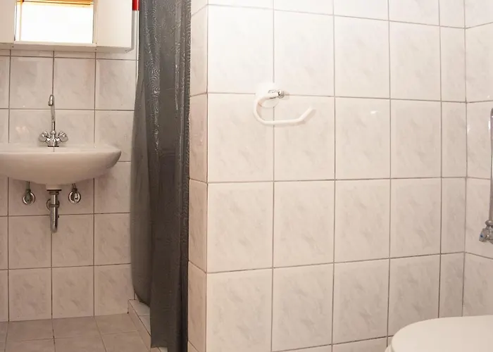 Rosa's Λουρδάτα